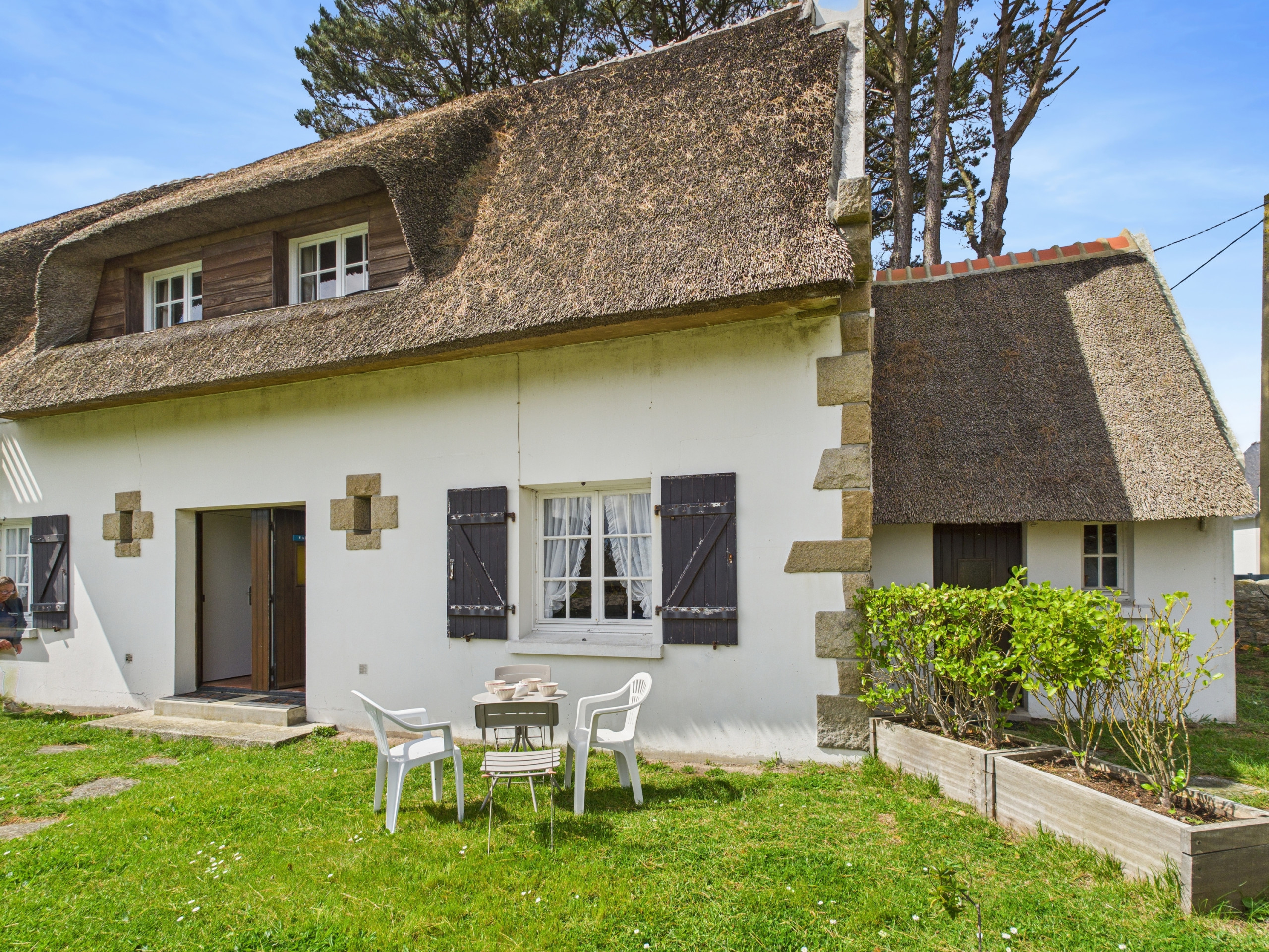  in Le Guilvinec - La Frégate – Für 4 in einem Reetgedecktes Haus 