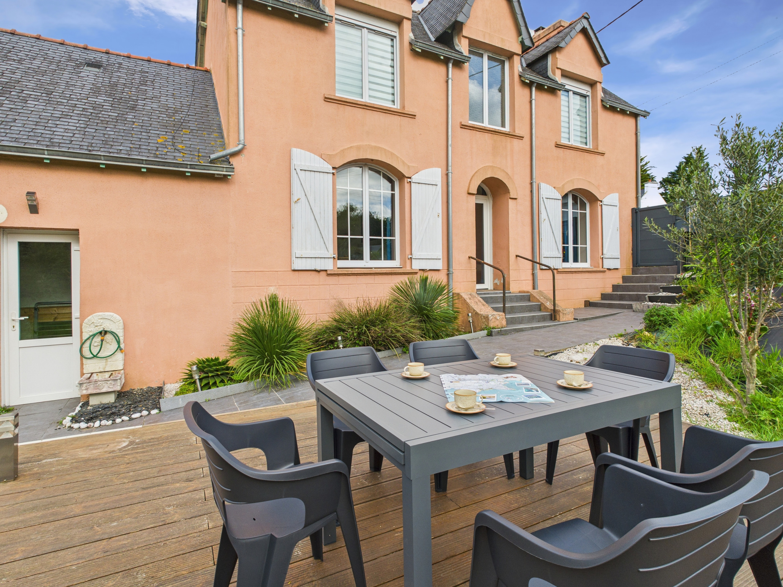  in Fouesnant - Schönes Haus mit Garten und Terrasse für 4