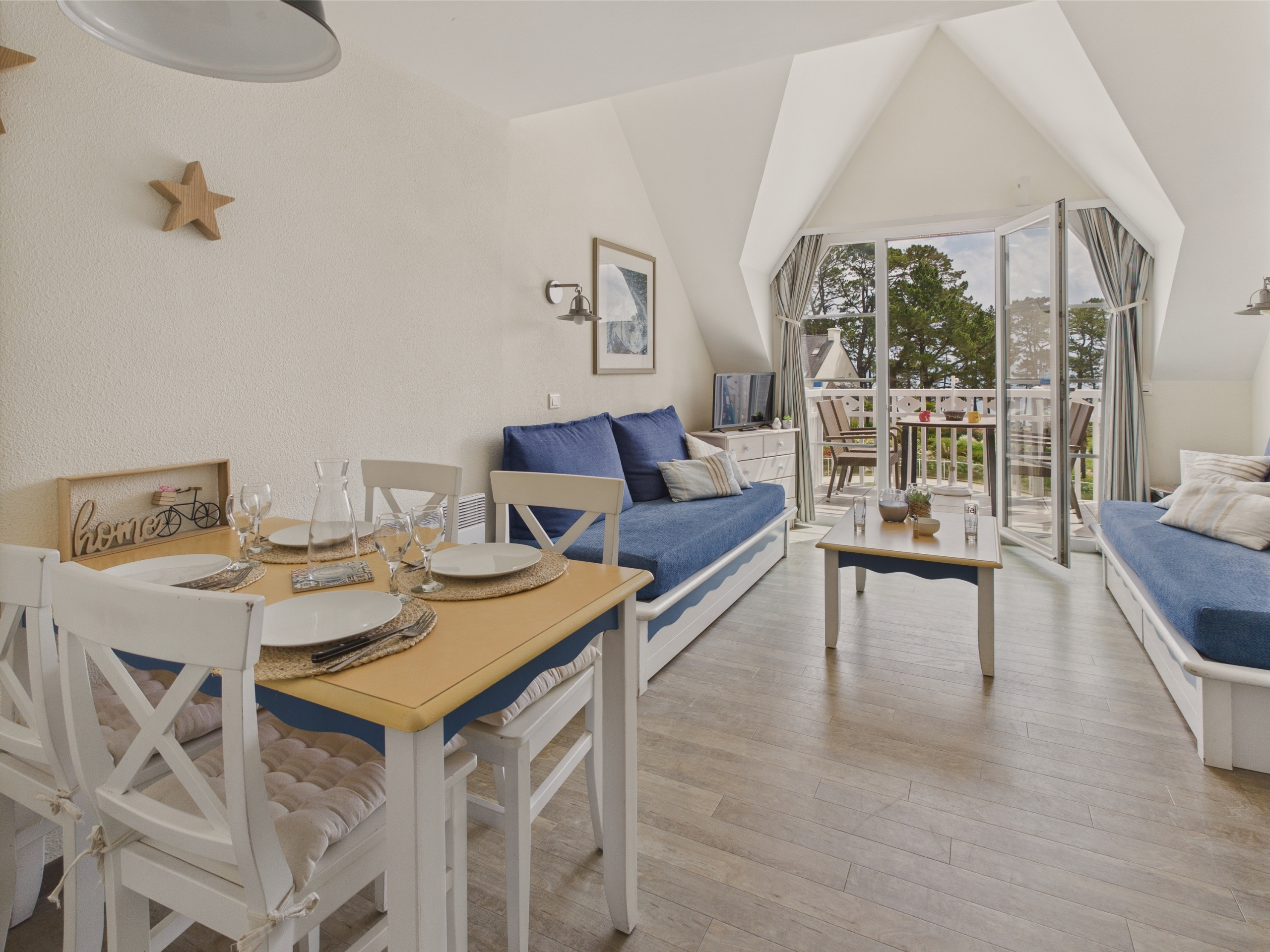  in Fouesnant - Balkon mit Meer- und Poolblick für 4 Personen