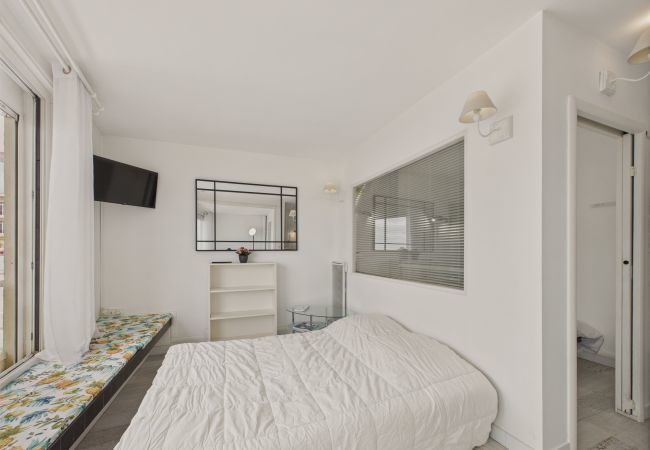 Ferienwohnung in Les Sables-d´Olonne - Meerblick – Wohnung für 2 Erwachsene und 2 Kinder Ferienwohnung in Les Sables-d´Olonne - Meerblick – Wohnung für 2 Erwachsene und 2 Kinder