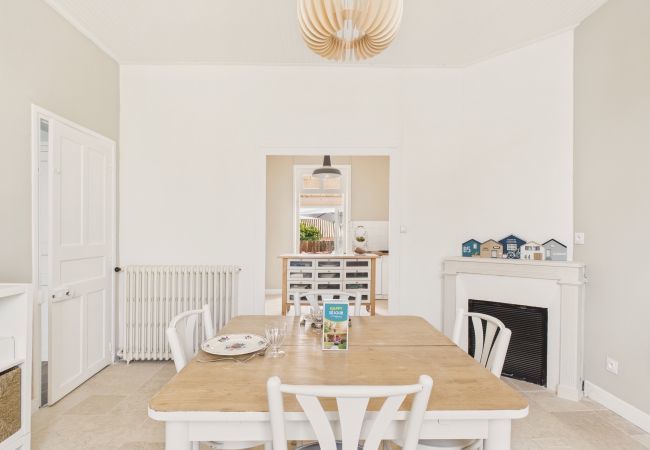 Ferienhaus in Saint-Gilles-Croix-de-Vie - Haus für 6 mit Garten in Zentrumsnähe Ferienhaus in Saint-Gilles-Croix-de-Vie - Haus für 6 mit Garten in Zentrumsnähe