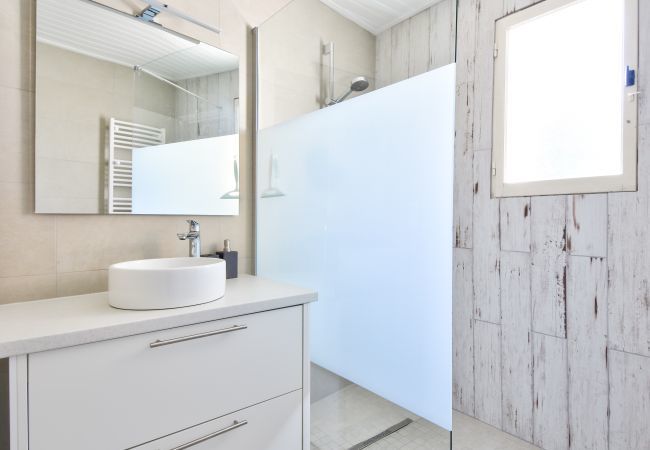 Ferienhaus in L'Epine - Haus für 7, 800 m vom Meer, mit Garten Ferienhaus in L'Epine - Haus für 7, 800 m vom Meer, mit Garten