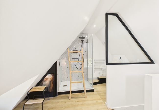 Ferienhaus in Baden - Wunderschönes Reetdachhaus für 6 mit Garten Ferienhaus in Baden - Wunderschönes Reetdachhaus für 6 mit Garten