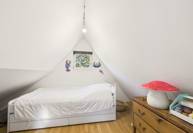 Ferienhaus in Baden - Wunderschönes Reetdachhaus für 6 mit Garten Ferienhaus in Baden - Wunderschönes Reetdachhaus für 6 mit Garten