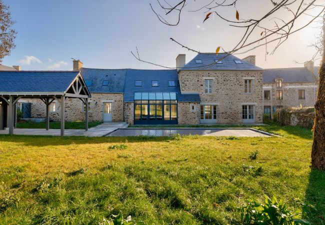 Ferienhaus in Tréméreuc - Haus für 12 mit großem Garten und Swimmingpool