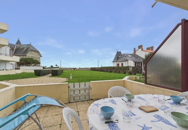 Ferienwohnung in Saint-Gilles-Croix-de-Vie - Meerblick für 2 Erwachsene und 2 Kinder