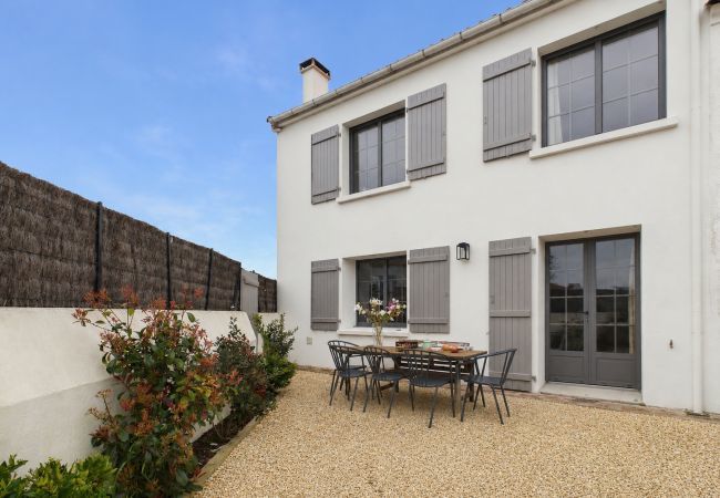 Ferienhaus in L'Epine - 700 m vom Strand entfernt, Haus für 8, Garten