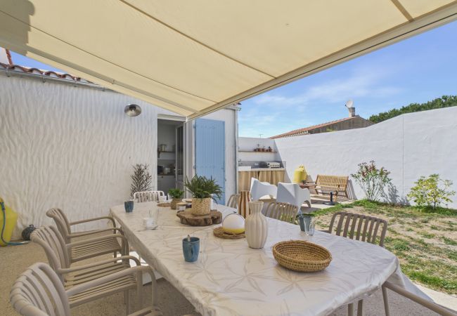 Ferienhaus in Brem-sur-Mer - Haus für 7 mit Garten in Meeresnähe
