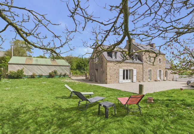 Ferienhaus in Plouider - Familienhaus mit großem Garten in ruhiger Lage