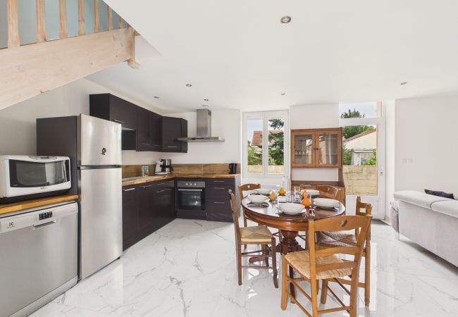 Doppelhaushälfte in Saint-Brevin-les-Pins - Maison et jardin – Zentrum & Strand – 5 Pers