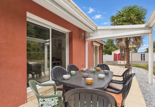 Ferienhaus in Saint-Jean-de-Monts - Haus für 7 nahe Strand, Garten & Veranda