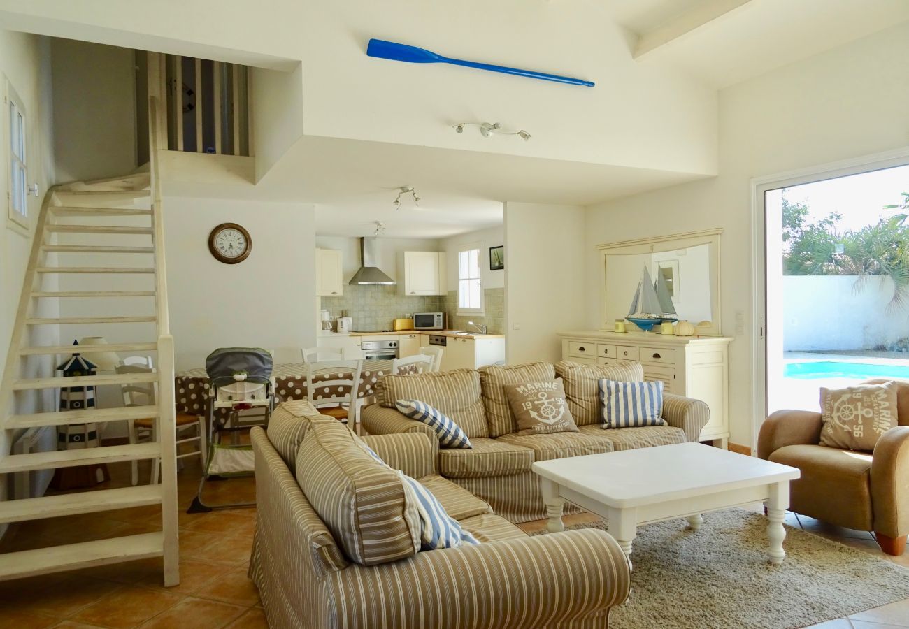 Villa in Saint-Jean-de-Monts - Große Villa für 8 mit Pool