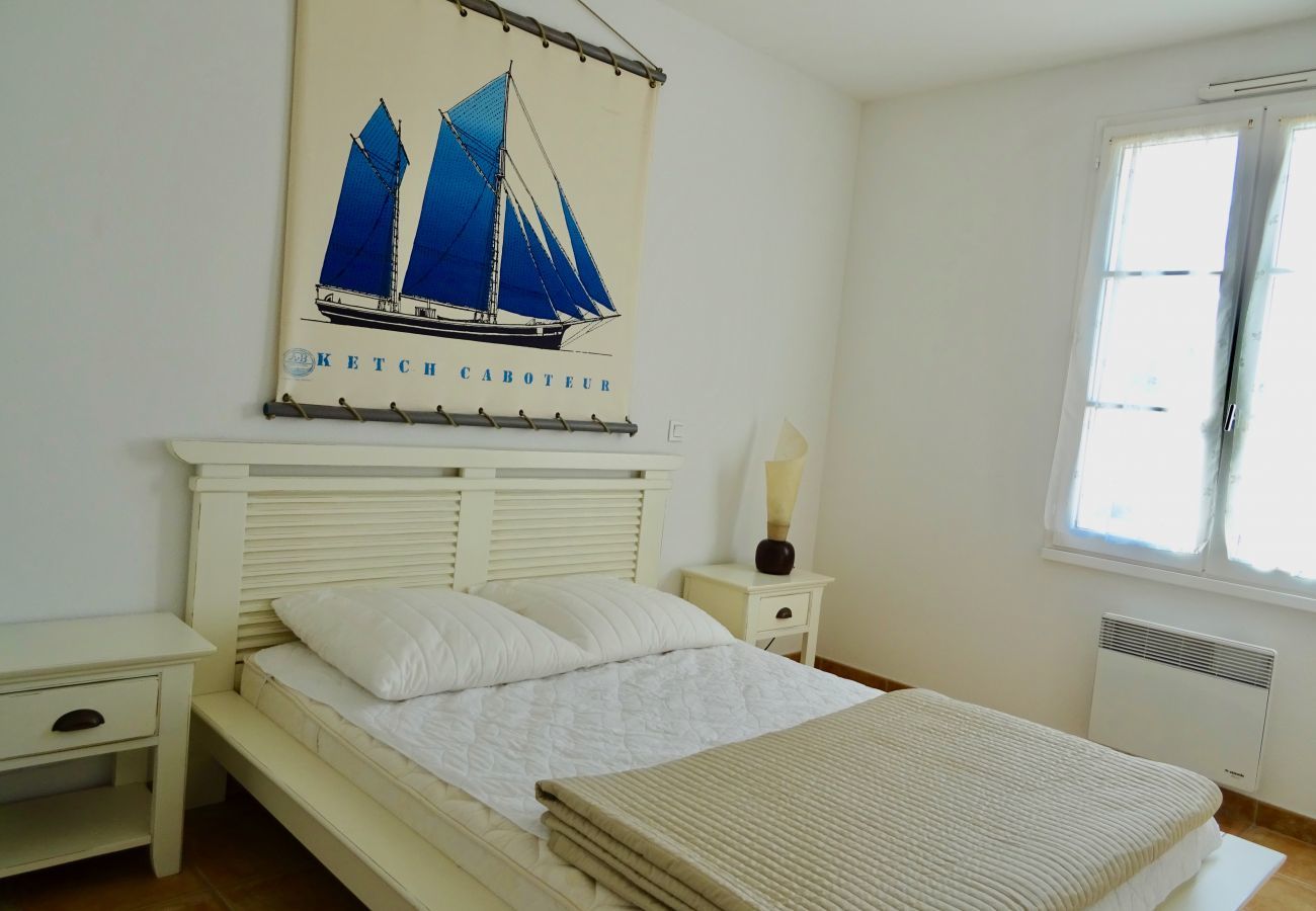 Villa in Saint-Jean-de-Monts - Große Villa für 8 mit Pool