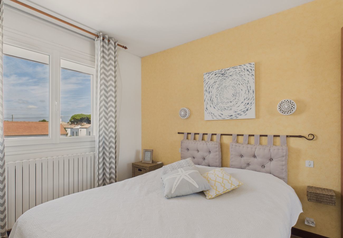 Ferienhaus in Saint-Gilles-Croix-de-Vie - Ein großes Haus für 10 nahe am Meer