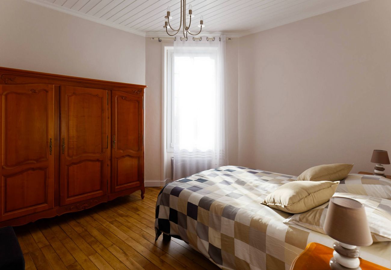 Ferienhaus in Beauvoir-sur-Mer - Im Herzen der Stadt, hübsches Haus für 6 mit Garten