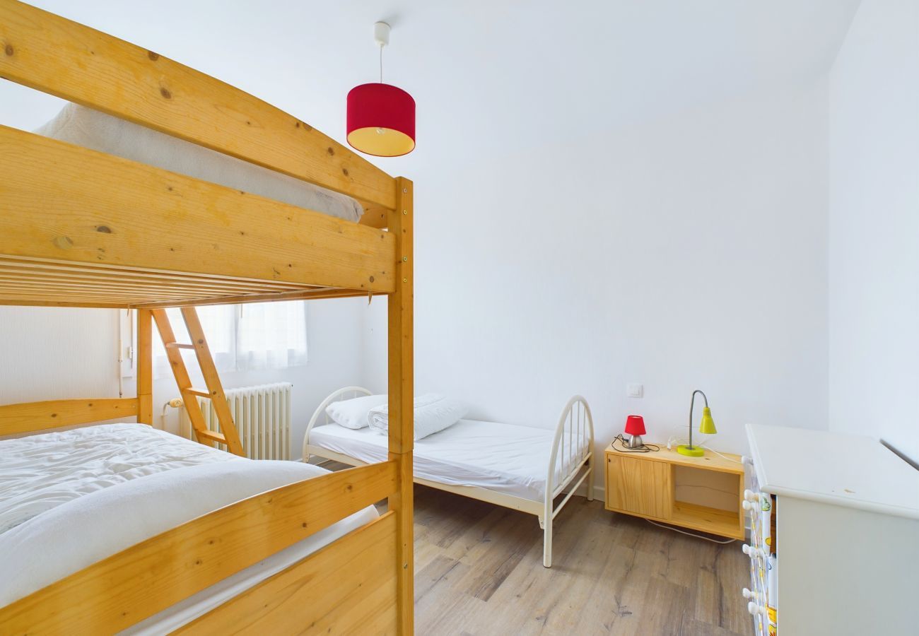 Ferienhaus in Brem-sur-Mer - Brem sur Mer- Großes Haus für 9- 4 Schlafzimmer