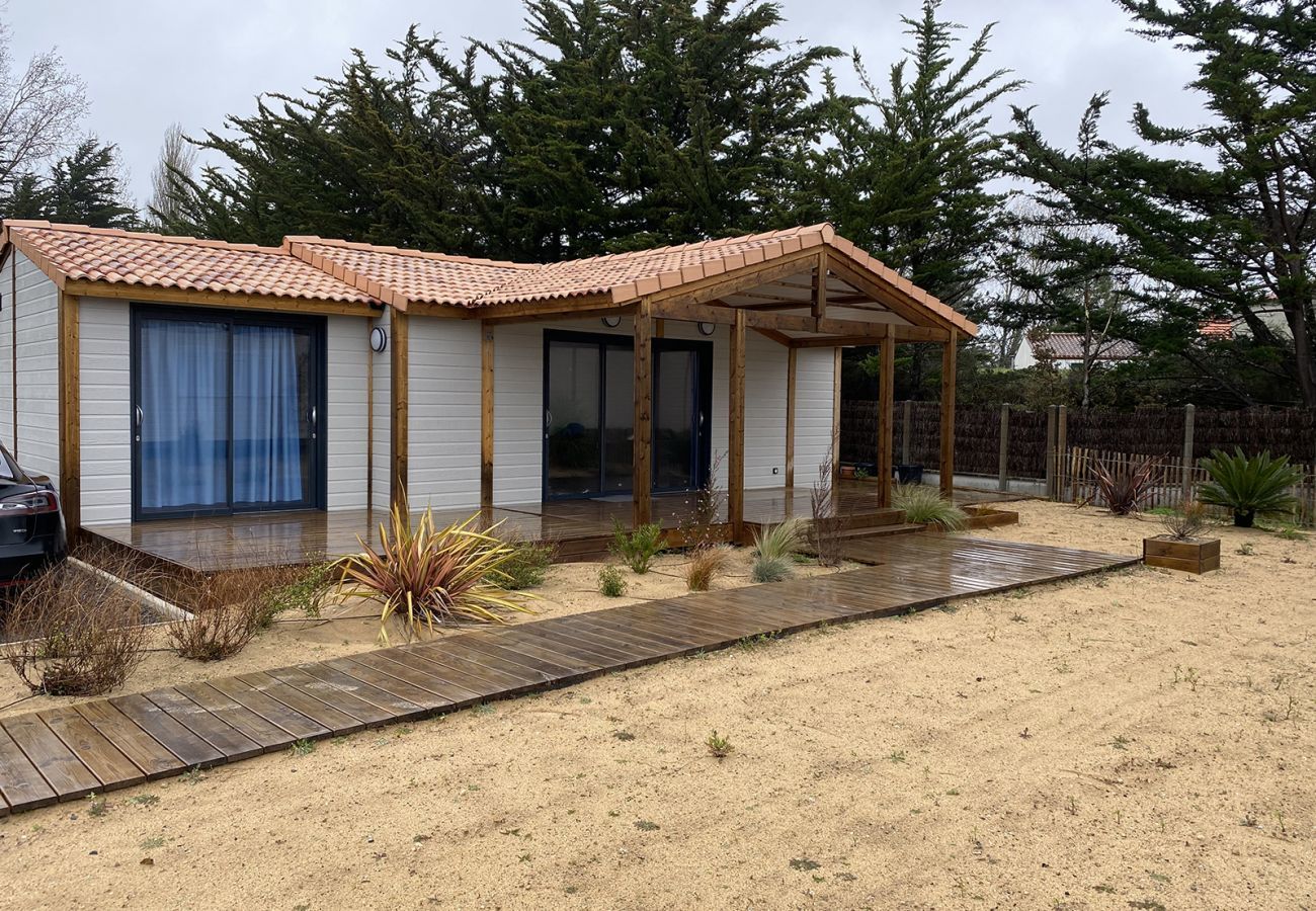 Chalet in Saint-Hilaire-de-Riez - Chalet für 5- Bedecktes Schwimmbad- St Hilaire