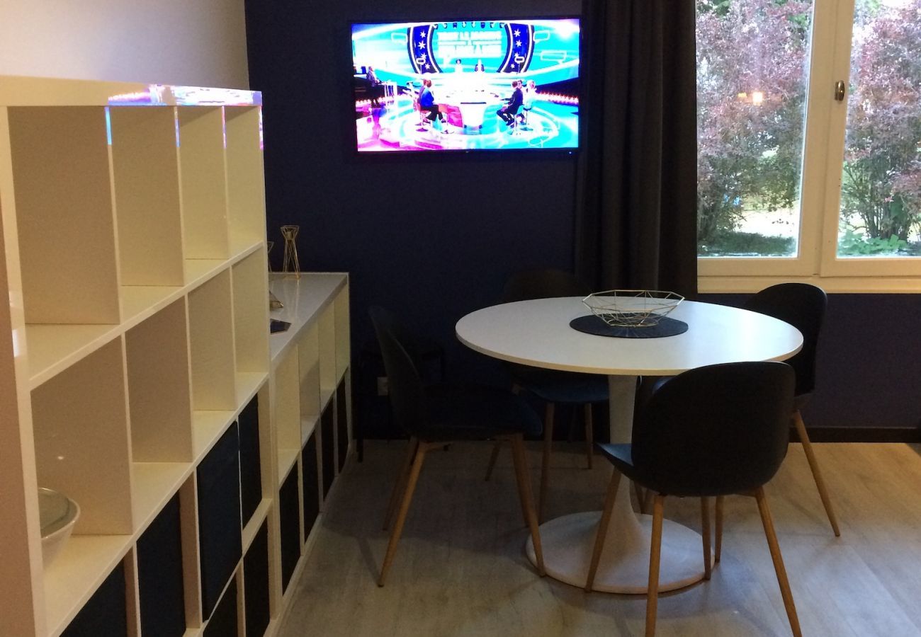 Ferienwohnung in Adervielle-Pouchergues - Alpine Wohnung 200m von den Pisten für 6 Pers