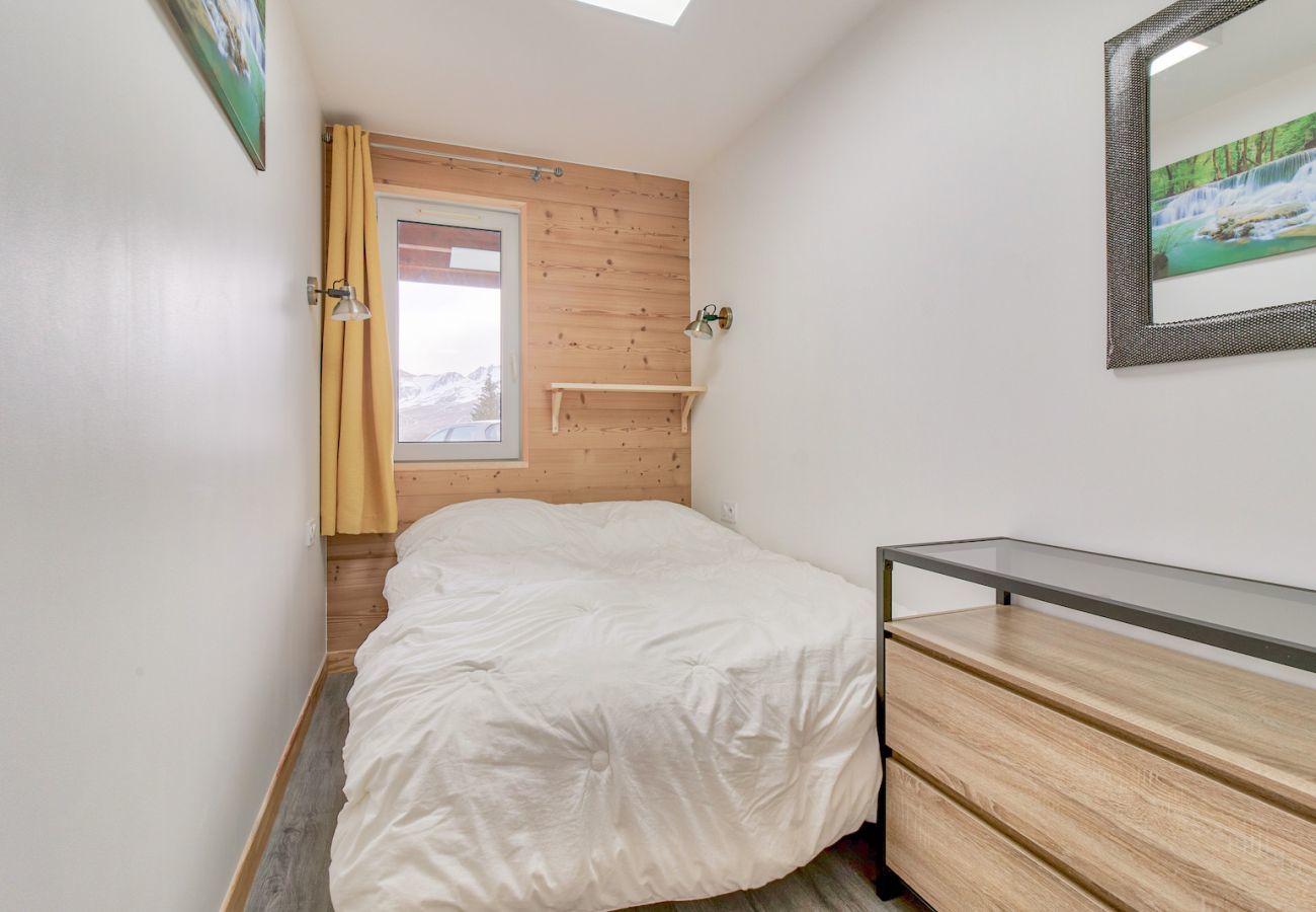 Ferienwohnung in Genos - 80 m von den Pisten entfernt, große Wohnung für 15