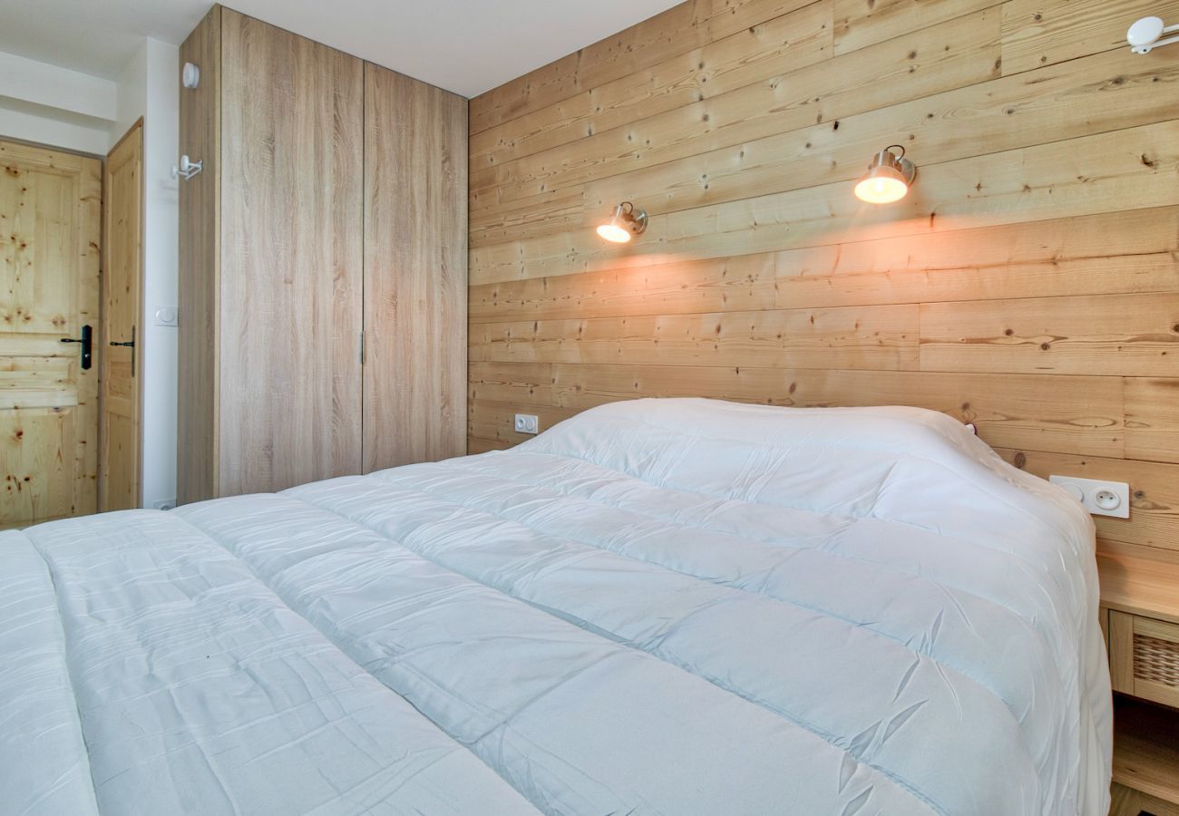 Ferienwohnung in Genos - 80 m von den Pisten entfernt, große Wohnung für 15