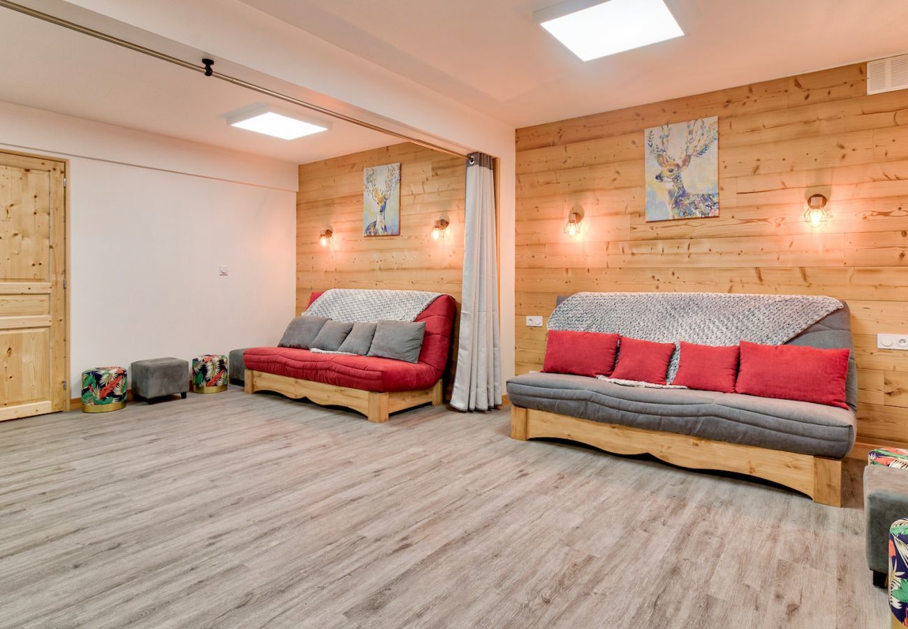 Ferienwohnung in Genos - 80 m von den Pisten entfernt, große Wohnung für 15