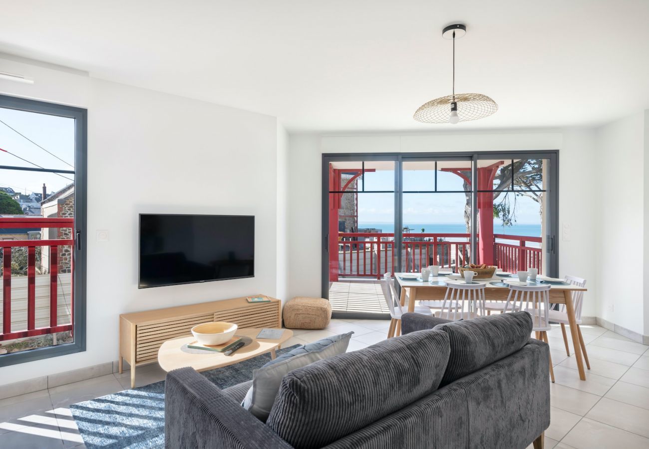 Ferienwohnung in Pléneuf-Val-André - Schöne Wohnung mit Meerblick für 8