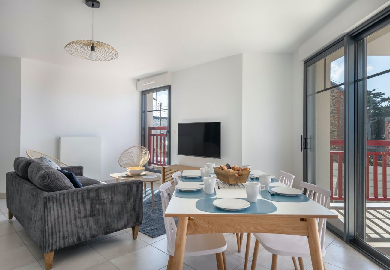 Ferienwohnung in Pléneuf-Val-André - Schöne Wohnung mit Meerblick für 8