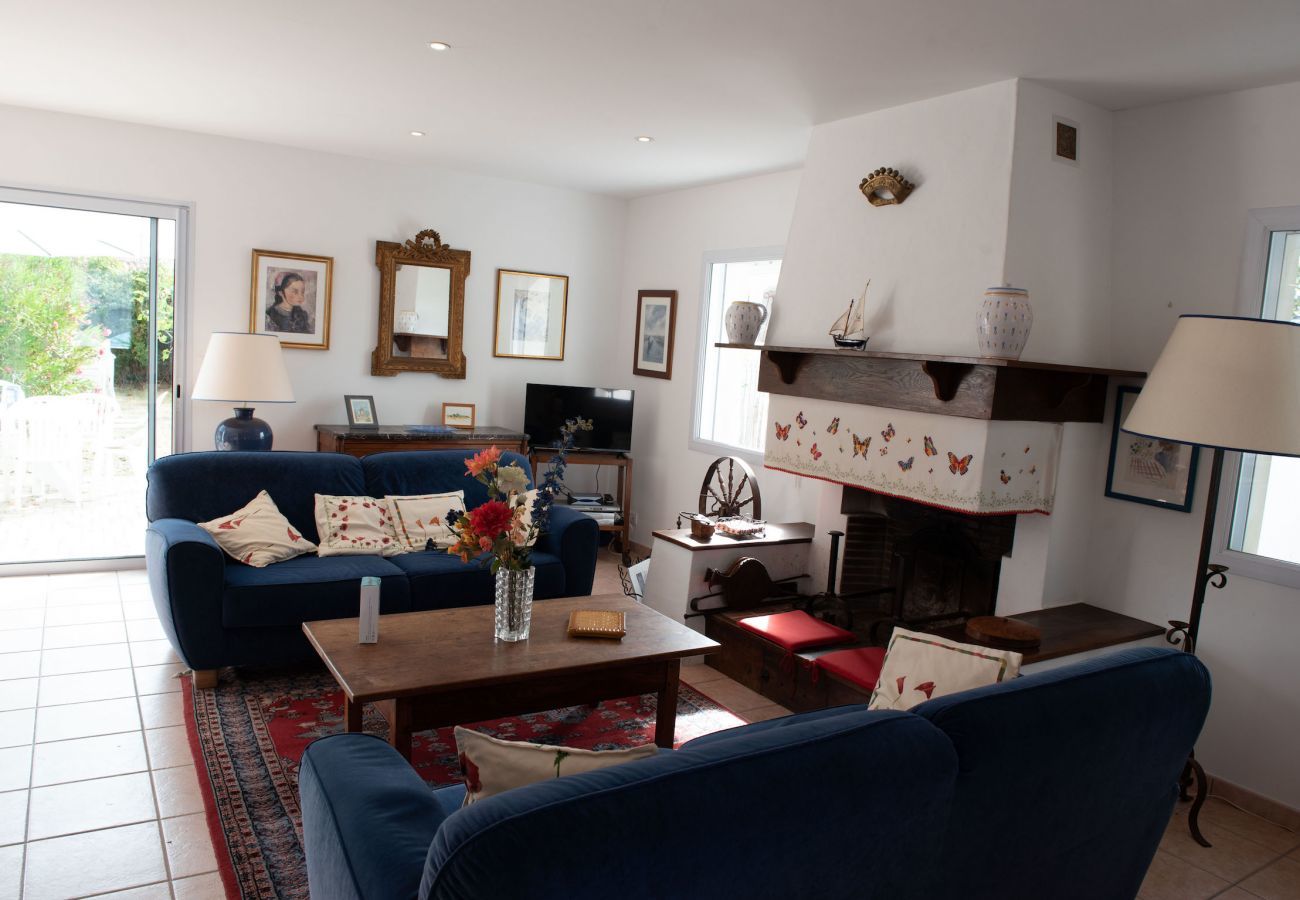 Ferienhaus in Saint-Gilles-Croix-de-Vie - La Maison Bleue: Für 8, St Gilles Croix de Vie