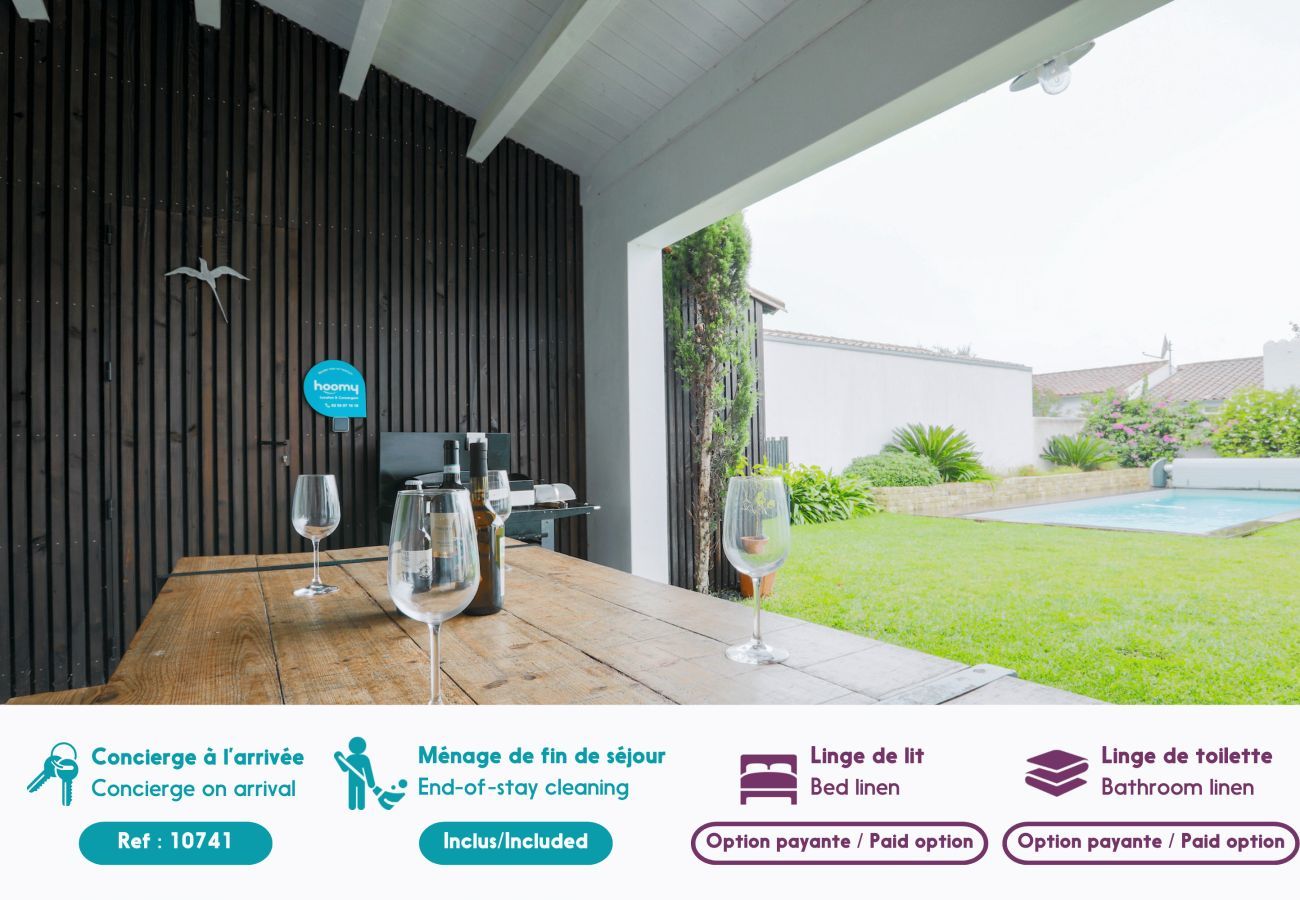 Ferienhaus in Le Bois-Plage-en-Ré - Haus für 10, Pool, im Herzen der Île de Ré