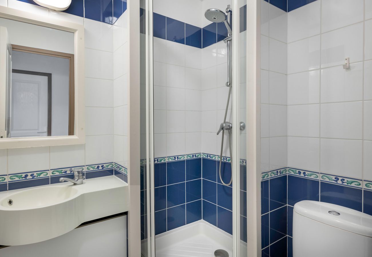 Ferienhaus in Arzon - Gegenüber der Marina, Haus für 6 Personen, Pool