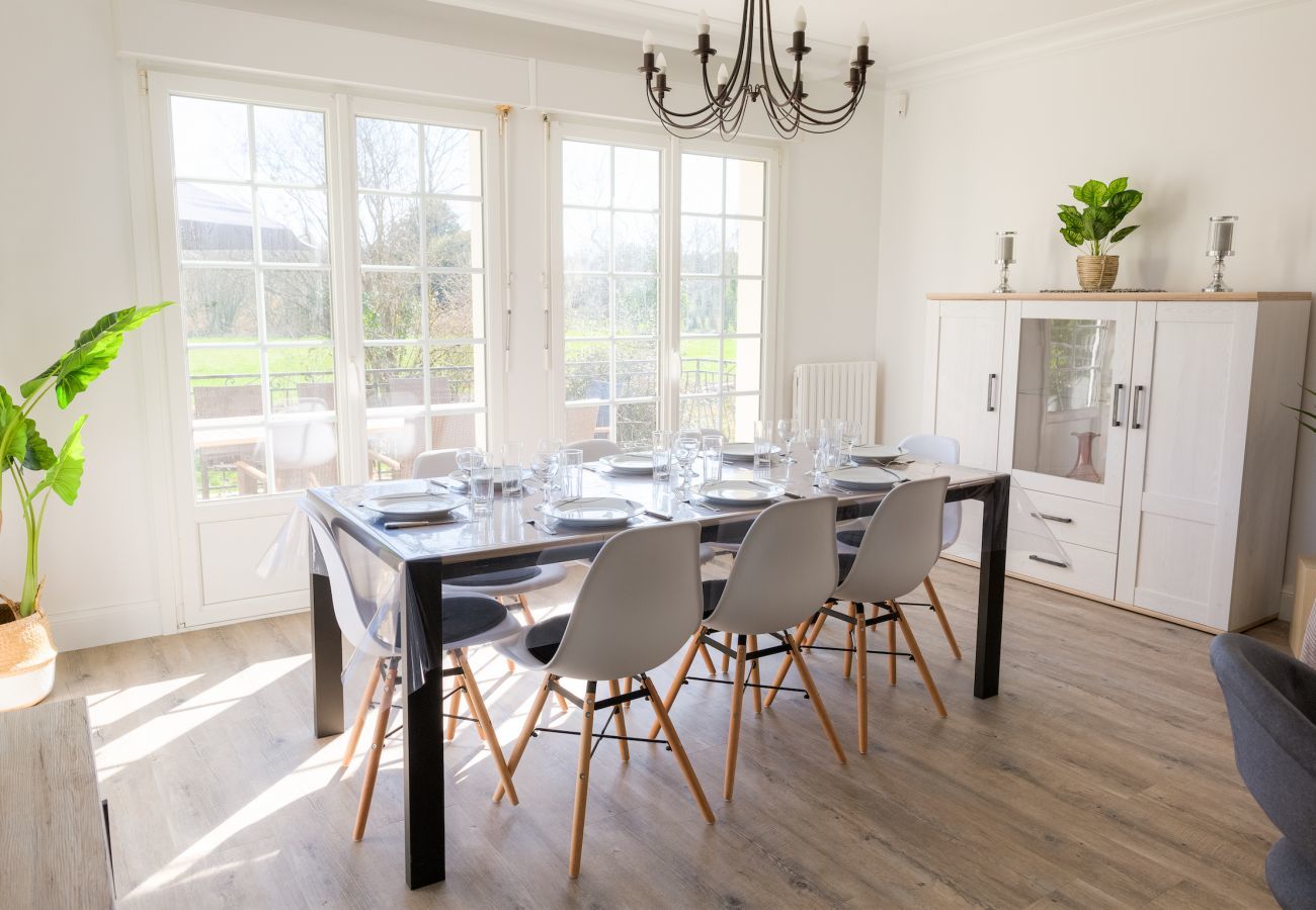 Ferienhaus in Plobannalec-Lesconil - Schönes Haus für 10 Personen mit garten