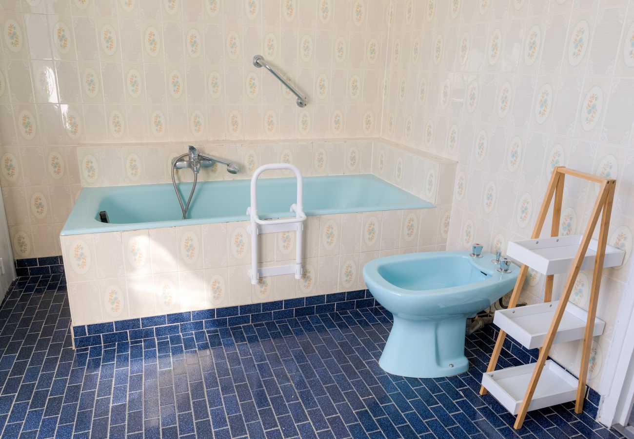 Ferienhaus in Plobannalec-Lesconil - Schönes Haus für 10 Personen mit garten