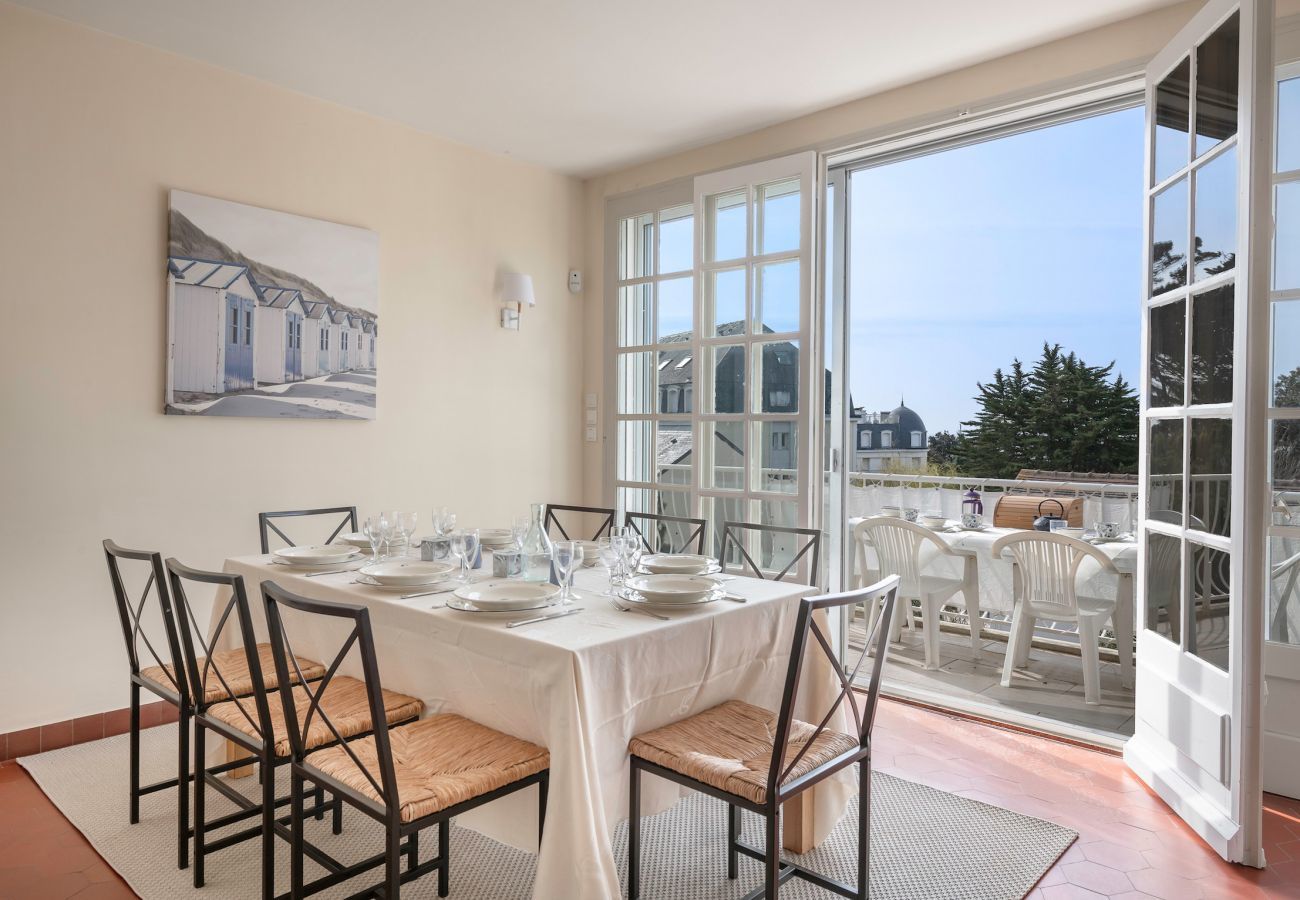 Ferienhaus in Pornic -  Villa in Pornic, 100 m vom Strand entfernt