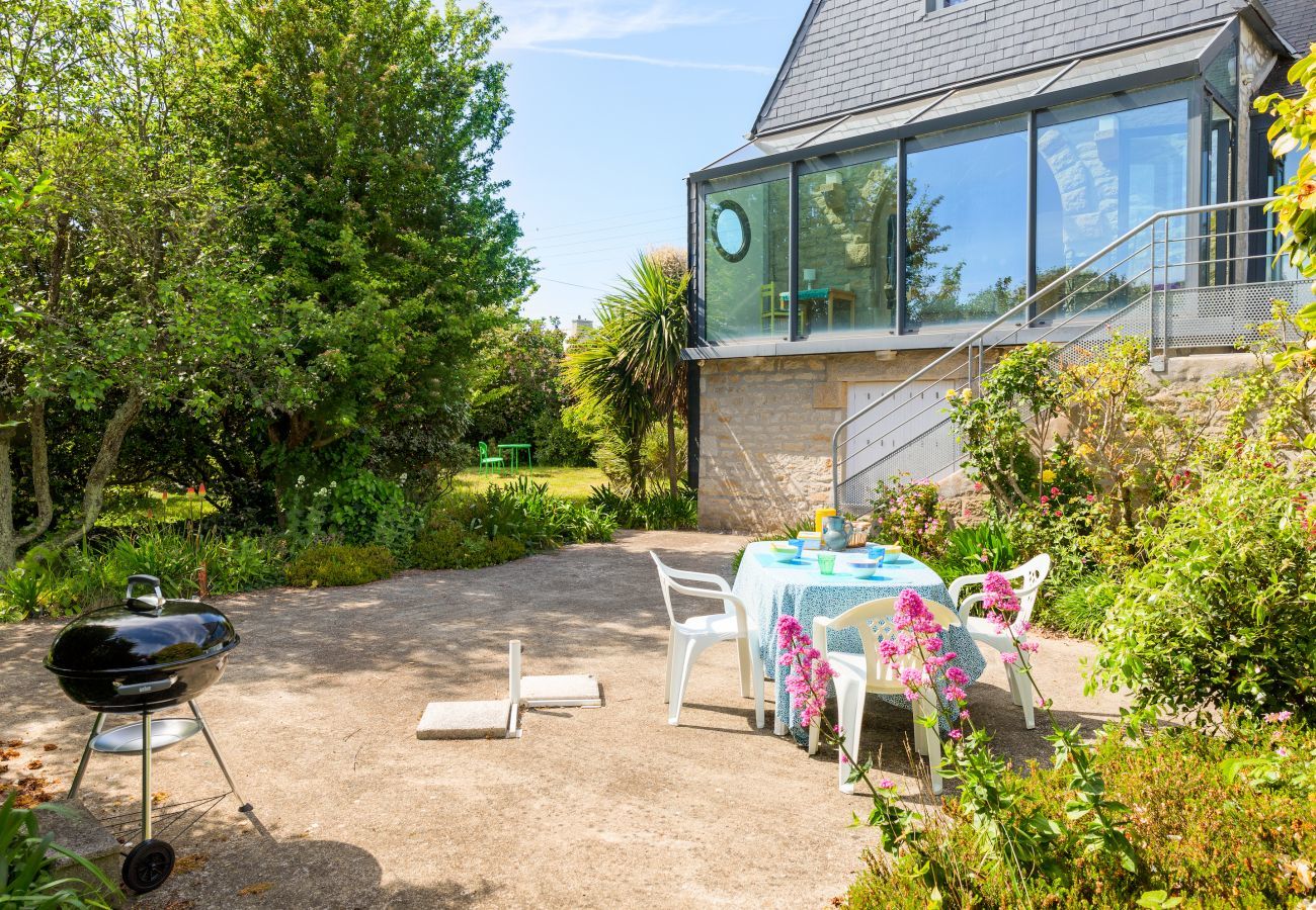 Ferienhaus in Treffiagat - Treffiagat - Großes Haus für 9 - Garten
