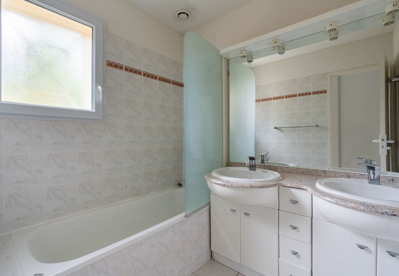 Ferienhaus in Lacanau - Poolvilla für 8 Personen in Lacanau