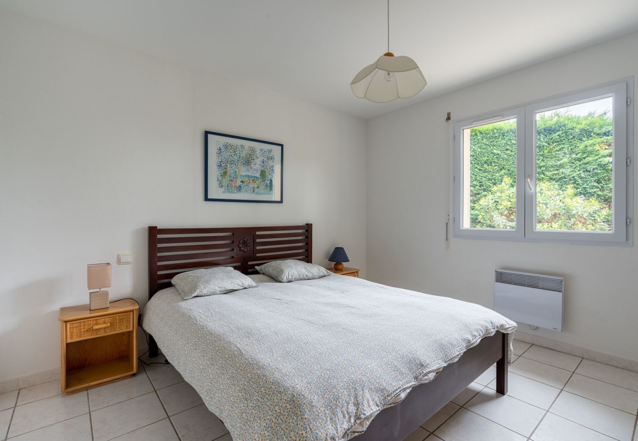 Ferienhaus in Lacanau - Poolvilla für 8 Personen in Lacanau