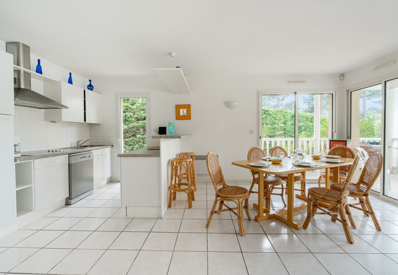 Ferienhaus in Lacanau - Poolvilla für 8 Personen in Lacanau