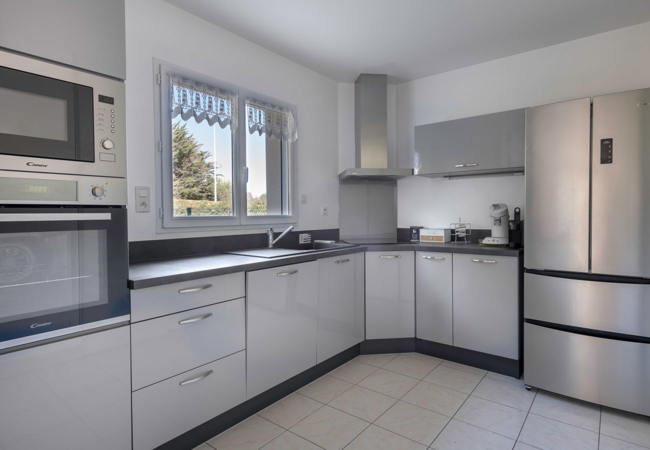Ferienhaus in Saint-Gildas-de-Rhuys - Hausfür 8 - Swimmingpool - 950m zum Meer