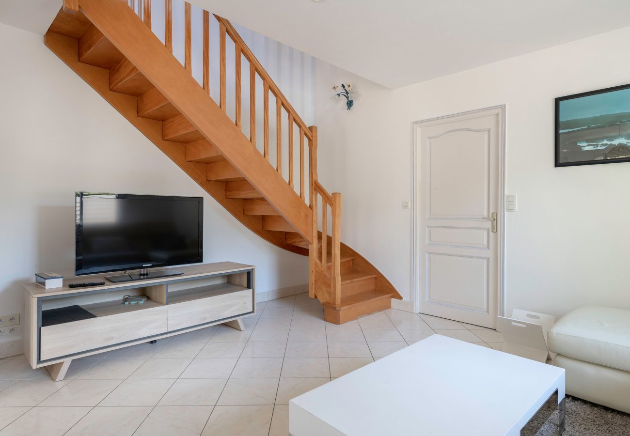 Ferienhaus in Saint-Gildas-de-Rhuys - Hausfür 8 - Swimmingpool - 950m zum Meer