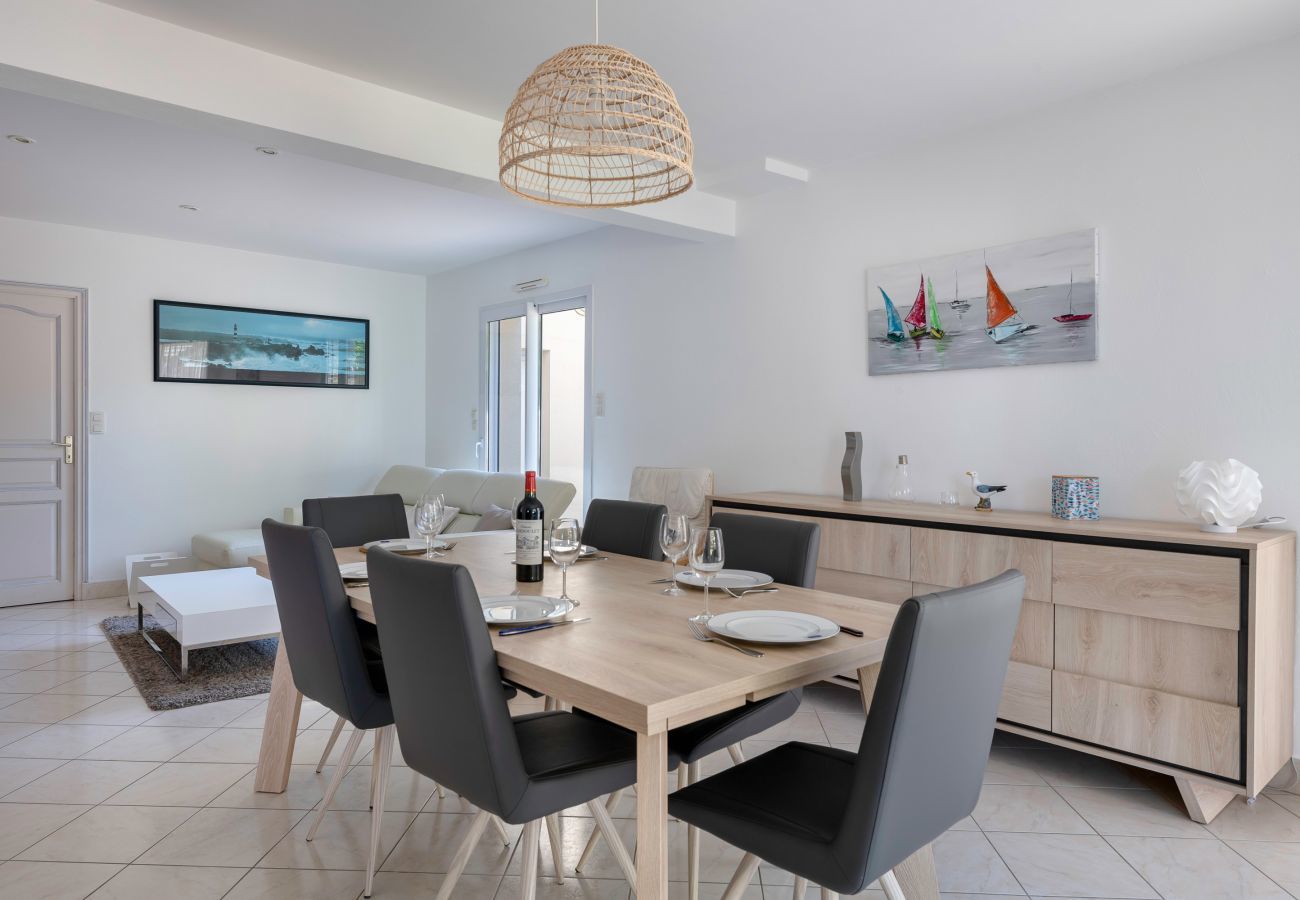 Ferienhaus in Saint-Gildas-de-Rhuys - Hausfür 8 - Swimmingpool - 950m zum Meer