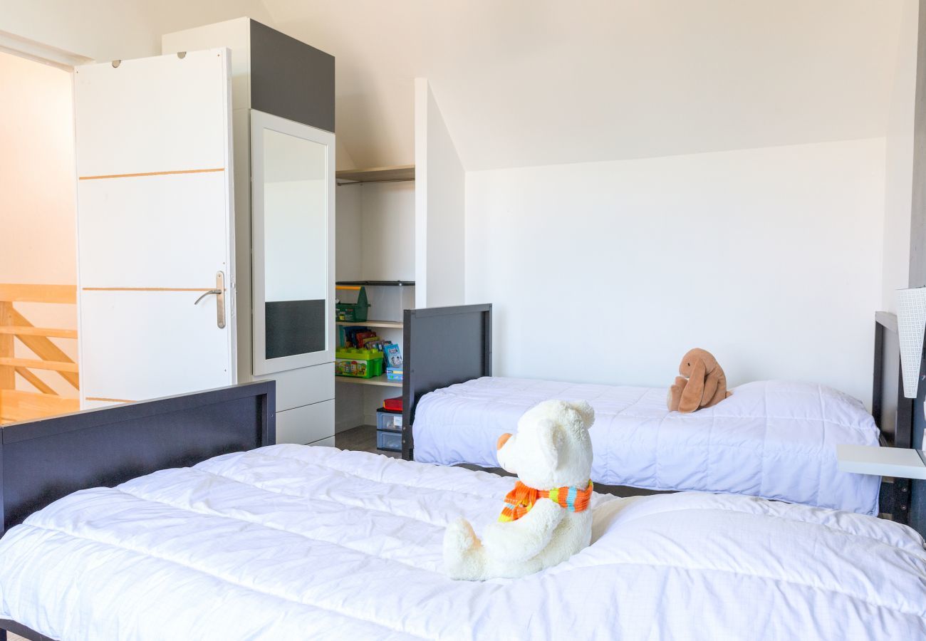 Ferienhaus in Plomeur - Urlaub für 8 vor den Toren von Guilvinec.