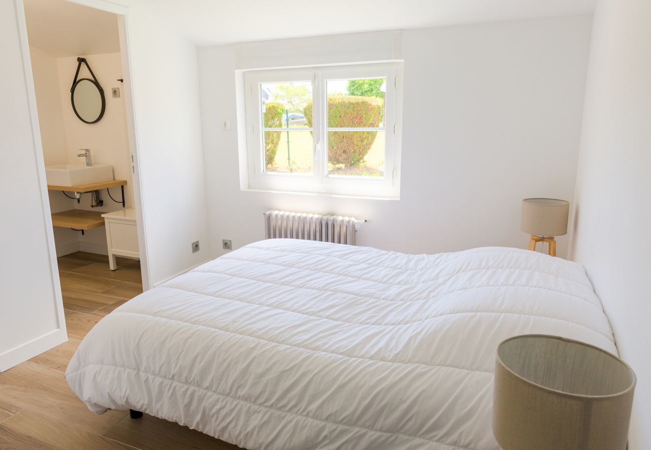 Ferienhaus in Plomeur - Urlaub für 8 vor den Toren von Guilvinec.