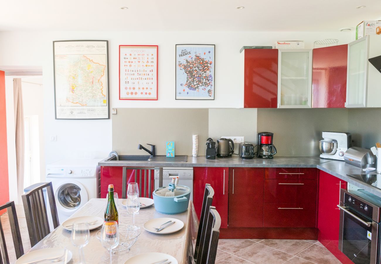 Ferienhaus in Plomeur - Urlaub für 8 vor den Toren von Guilvinec.