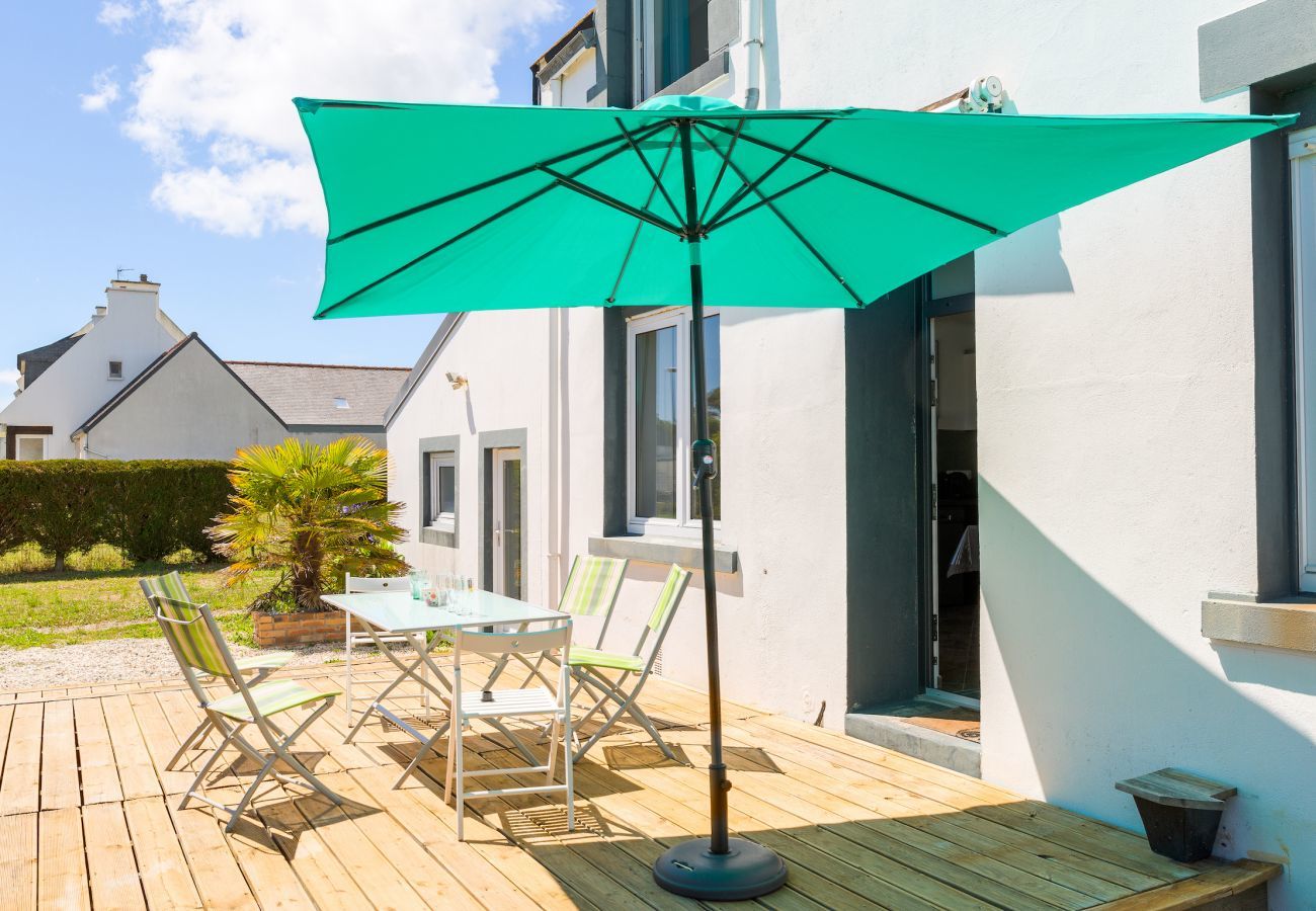 Ferienhaus in Plomeur - Urlaub für 8 vor den Toren von Guilvinec.