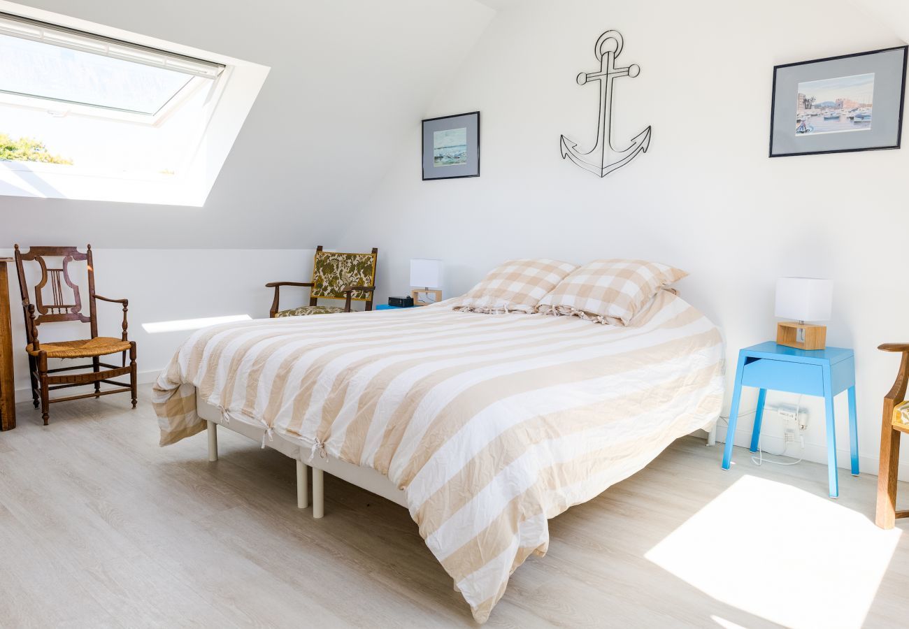 Ferienhaus in Plobannalec-Lesconil - Urlaub zwischen Meer und Land für 8