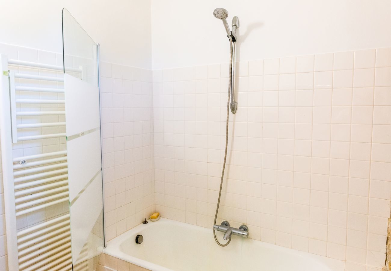 Ferienhaus in Plobannalec-Lesconil - Urlaub zwischen Meer und Land für 8
