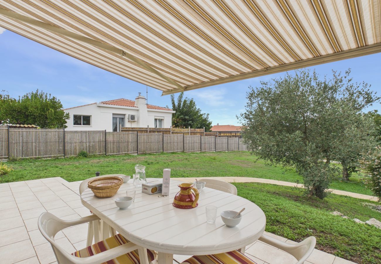 Ferienhaus in Givrand - Givrand- Vendée Haus für 6