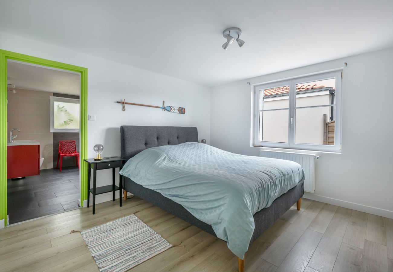 Ferienhaus in La Baule-Escoublac -  La Baule - Wunderschönes Haus mit Swimmingpool - 9 Personen