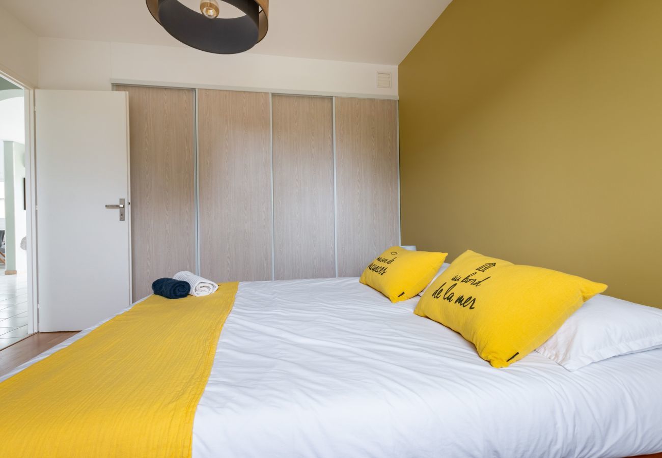 Ferienhaus in Arzon - Buntes Haus mit Whirlpool - 300m zum Strand