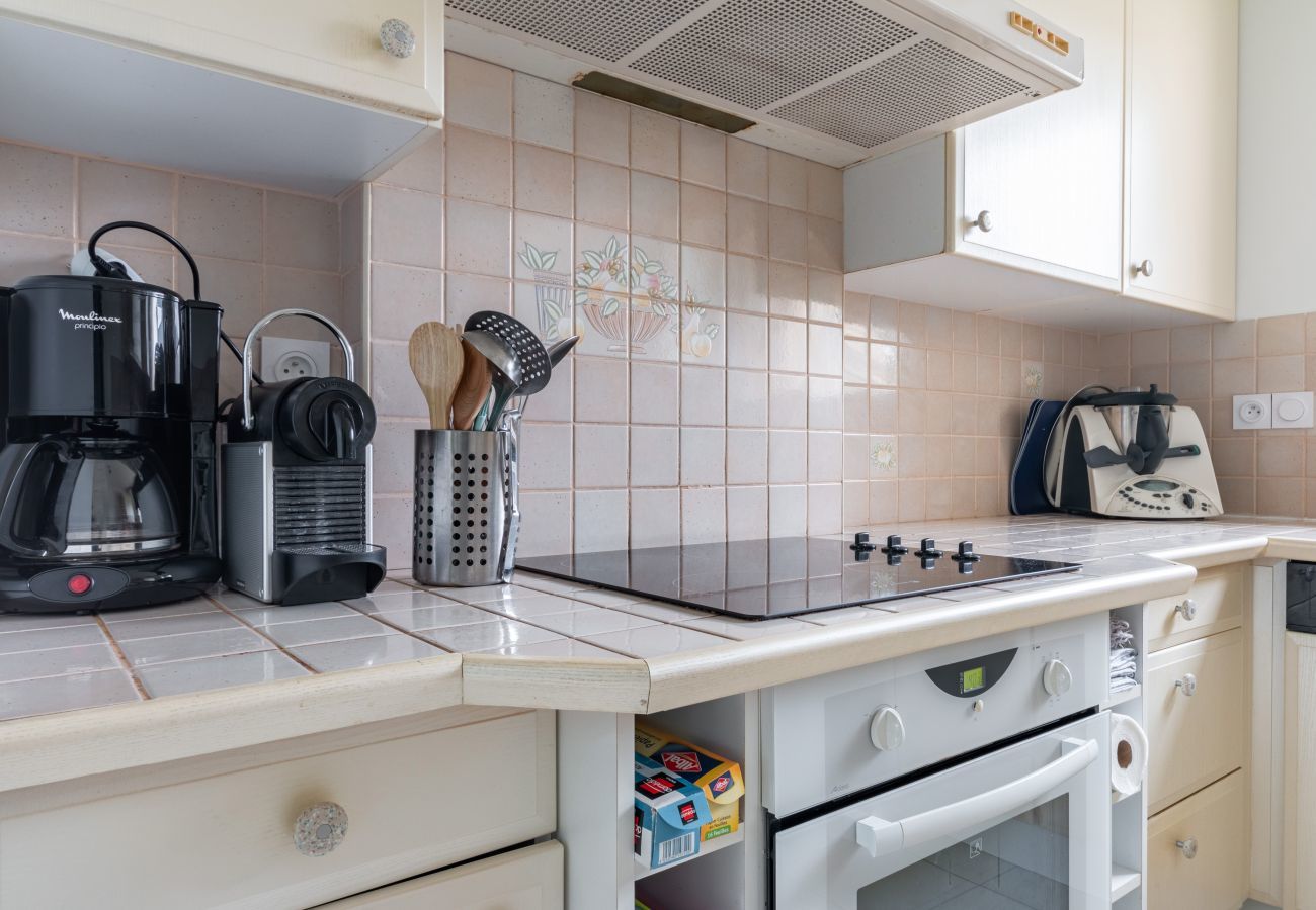 Ferienhaus in Arzon - Buntes Haus mit Whirlpool - 300m zum Strand